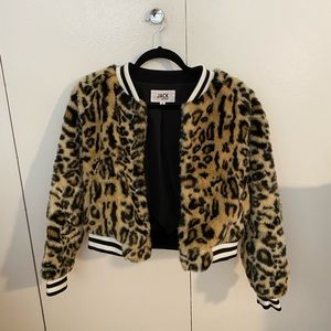 BB Dakota Leopard Bomber - Size S
